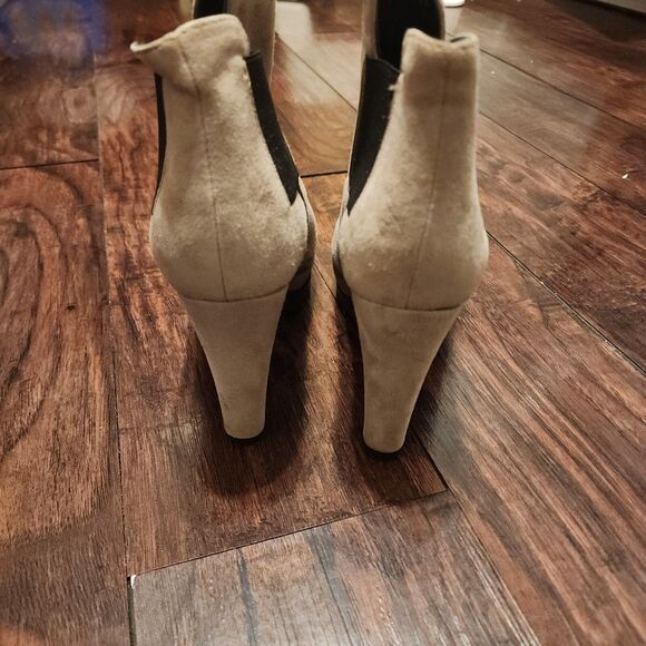 AllSaints Boots Womens 7.5 Grey Suede Sarris Bootie Platform Heel Pull-on - Picture 3 of 9